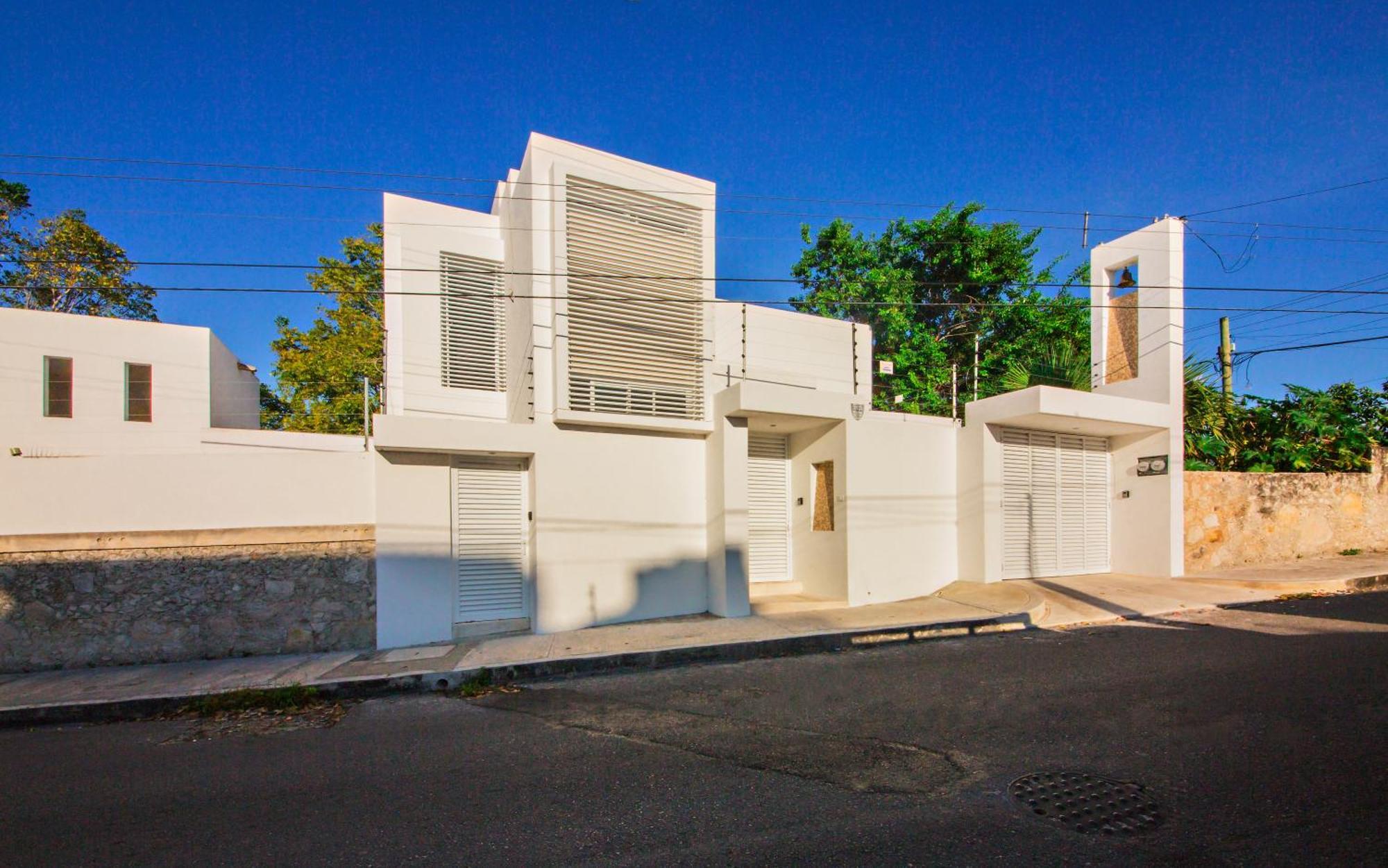 Private House Downtown, Private Pool